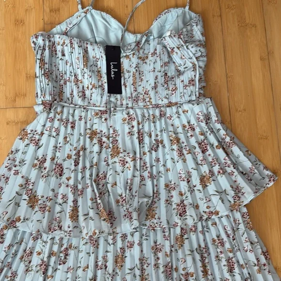 NWT Lulus Cascading Crush pale blue floral print tiered bustier midi dress - Picture 6 of 7